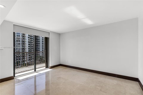Condominio en alquiler en Miami, Florida, 2 dormitorios, 95.69 m2 № 1836014 - foto 17