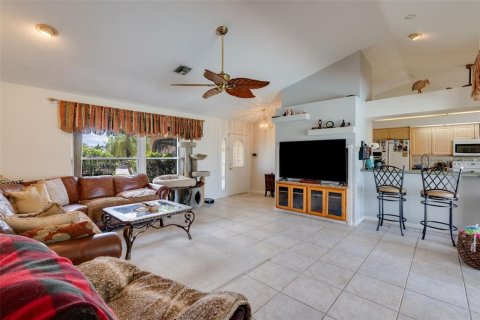 Casa en venta en Punta Gorda, Florida, 3 dormitorios, 136.94 m2 № 2198709 - foto 7