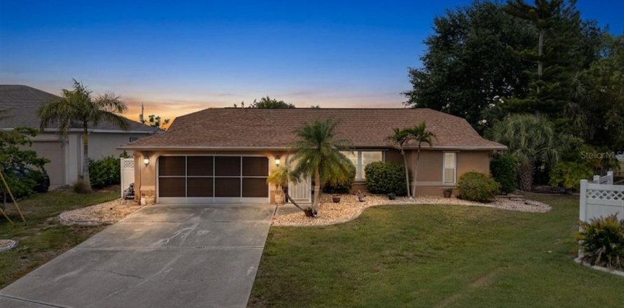 Casa en Punta Gorda, Florida 3 dormitorios, 136.94 m2 № 2198709