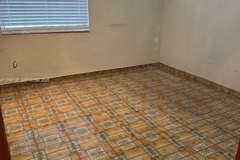 Commercial property in Miami, Florida 231.05 sq.m. № 2395006 - photo 11