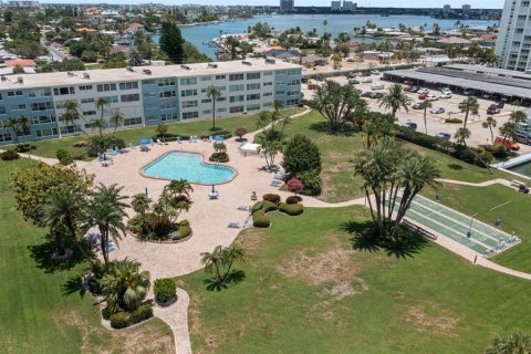 Купить кондоминиум в Сент-Пит-Бич, Флорида 5 комнат, 85.01м2, № 1260743 - фото 26