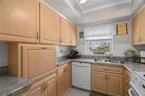 Купить кондоминиум в Сент-Пит-Бич, Флорида 5 комнат, 85.01м2, № 1260743 - фото 16