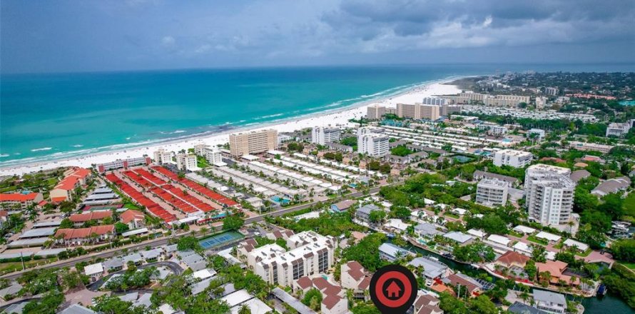 Condominio en Sarasota, Florida, 2 dormitorios  № 1649865