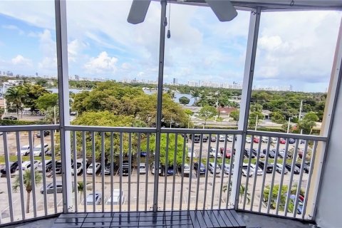 Condominio en venta en Miami, Florida, 2 dormitorios, 96.25 m2 № 1802681 - foto 3