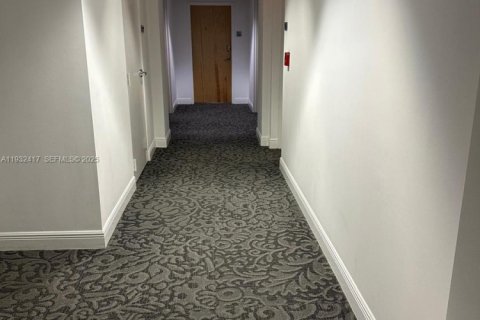 Copropriété à vendre à Miami, Floride: 2 chambres, 85.47 m2 № 1990704 - photo 8