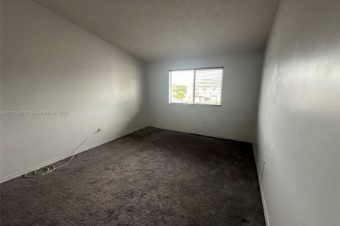 Touwnhouse à vendre à Homestead, Floride: 3 chambres, 134.89 m2 № 1764045 - photo 9