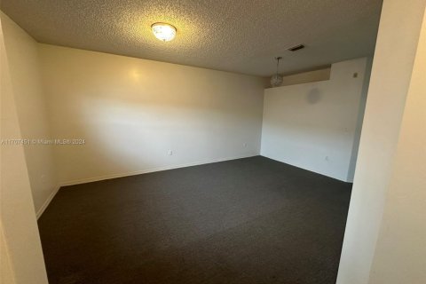 Touwnhouse à vendre à Homestead, Floride: 3 chambres, 134.89 m2 № 1764045 - photo 17