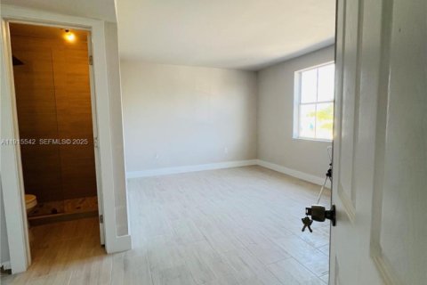 Copropriété à louer à Miami, Floride: 3 chambres, 144.93 m2 № 1971455 - photo 14