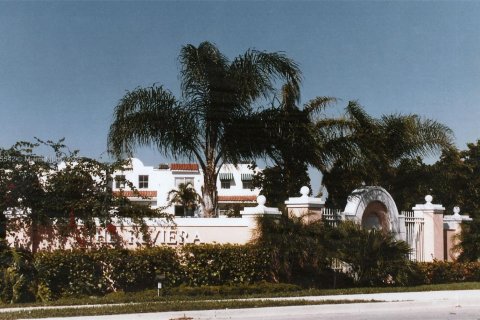 Copropriété à louer à Miami, Floride: 3 chambres, 144.93 m2 № 1971455 - photo 1