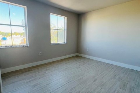 Copropriété à louer à Miami, Floride: 3 chambres, 144.93 m2 № 1971455 - photo 13