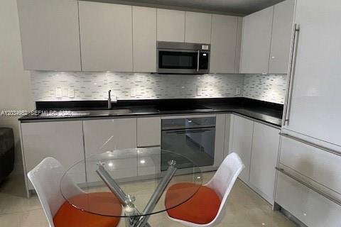 Condominio en alquiler en Miami, Florida, 41.06 m2 № 2253545 - foto 3