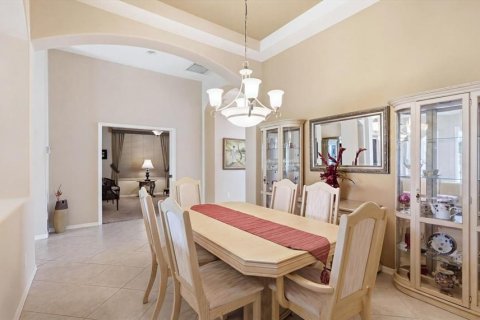 House in North Port, Florida 3 bedrooms, 170.01 sq.m. № 2103022 - photo 20
