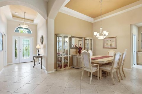 House in North Port, Florida 3 bedrooms, 170.01 sq.m. № 2103022 - photo 21