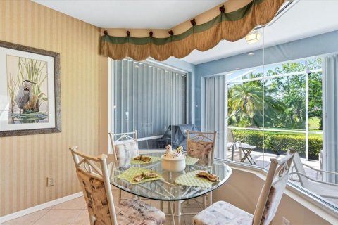 House in North Port, Florida 3 bedrooms, 170.01 sq.m. № 2103022 - photo 19