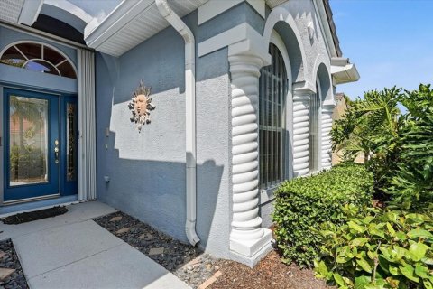 House in North Port, Florida 3 bedrooms, 170.01 sq.m. № 2103022 - photo 3
