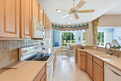 House in North Port, Florida 3 bedrooms, 170.01 sq.m. № 2103022 - photo 15
