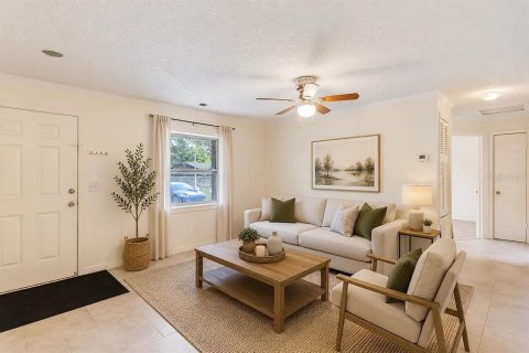 Villa ou maison à vendre à Altamonte Springs, Floride: 3 chambres, 118.91 m2 № 2107733 - photo 2
