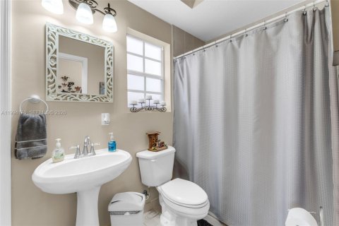 Купить виллу или дом в Майами, Флорида 4 спальни, 268.49м2, № 2056381 - фото 14