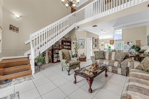 Купить виллу или дом в Майами, Флорида 4 спальни, 268.49м2, № 2056381 - фото 4