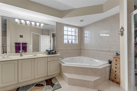 Купить виллу или дом в Майами, Флорида 4 спальни, 268.49м2, № 2056381 - фото 23