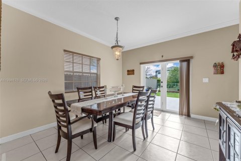 Купить виллу или дом в Майами, Флорида 4 спальни, 268.49м2, № 2056381 - фото 7