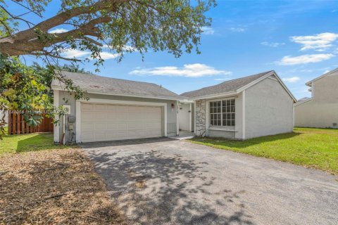House in Homestead, Florida 2 bedrooms, 127.74 sq.m. № 1841203 - photo 3