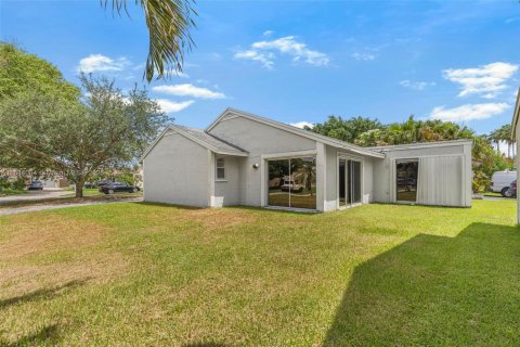 House in Homestead, Florida 2 bedrooms, 127.74 sq.m. № 1841203 - photo 27