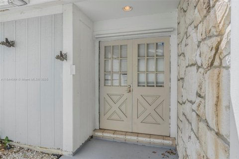 House in Homestead, Florida 2 bedrooms, 127.74 sq.m. № 1841203 - photo 4