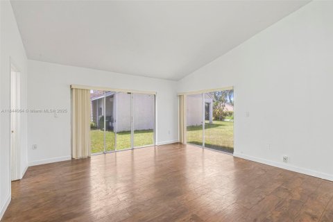 House in Homestead, Florida 2 bedrooms, 127.74 sq.m. № 1841203 - photo 8
