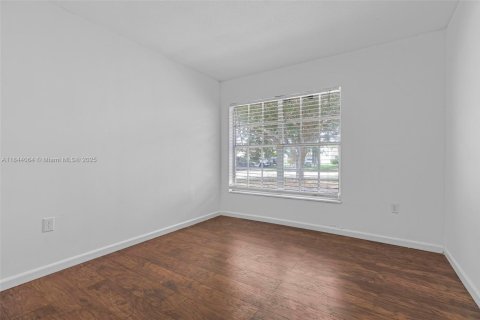House in Homestead, Florida 2 bedrooms, 127.74 sq.m. № 1841203 - photo 23
