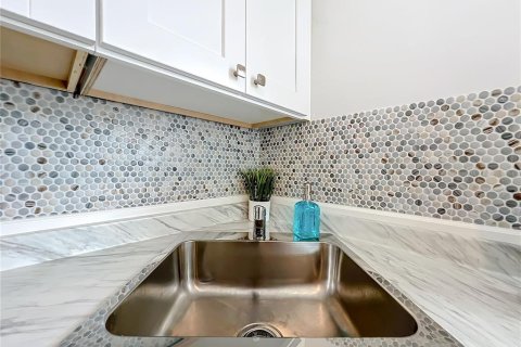 Apartment in Orlando, Florida 2 bedrooms, 62.99 sq.m. № 2224758 - photo 17