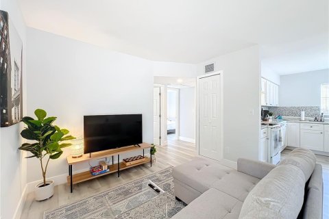 Apartment in Orlando, Florida 2 bedrooms, 62.99 sq.m. № 2224758 - photo 7
