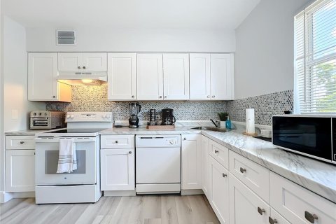 Apartment in Orlando, Florida 2 bedrooms, 62.99 sq.m. № 2224758 - photo 14