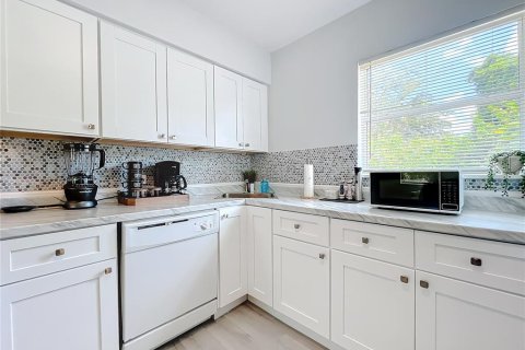 Apartment in Orlando, Florida 2 bedrooms, 62.99 sq.m. № 2224758 - photo 16