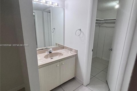 Copropriété à vendre à Plantation, Floride: 2 chambres, 104.98 m2 № 2008673 - photo 6