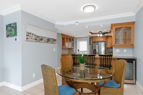 Condo in Pompano Beach, Florida, 2 bedrooms  № 2187415 - photo 24