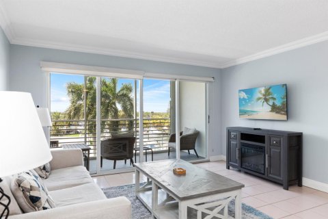 Condo in Pompano Beach, Florida, 2 bedrooms  № 2187415 - photo 8