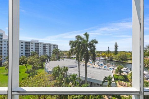 Condo in Pompano Beach, Florida, 2 bedrooms  № 2187415 - photo 19