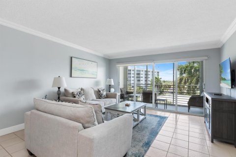 Condo in Pompano Beach, Florida, 2 bedrooms  № 2187415 - photo 9