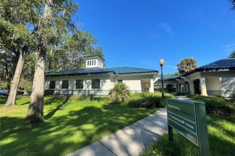 Immobilier commercial à louer à Gainesville, Floride: 589.46 m2 № 2113068 - photo 9