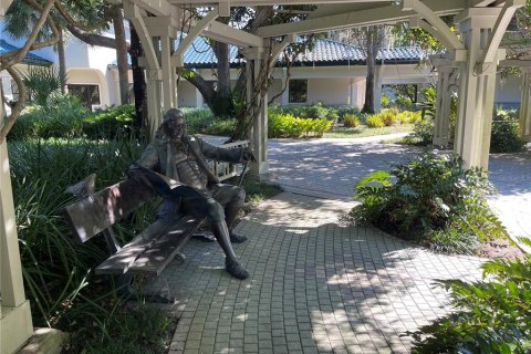 Immobilier commercial à louer à Gainesville, Floride: 589.46 m2 № 2113068 - photo 15
