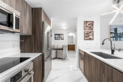 Купить кондоминиум в Майами, Флорида 2 спальни, 116.78м2, № 2062057 - фото 7