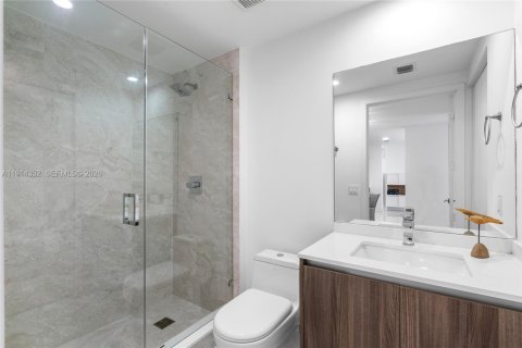 Купить кондоминиум в Майами, Флорида 2 спальни, 116.78м2, № 2062057 - фото 15