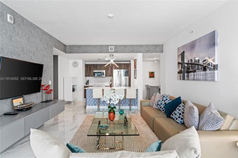 Купить кондоминиум в Майами, Флорида 2 спальни, 116.78м2, № 2062057 - фото 27