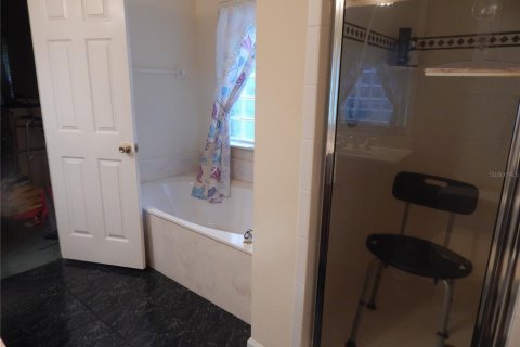 House in Callahan, Florida 3 bedrooms, 152.08 sq.m. № 1808661 - photo 15