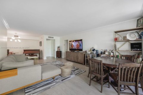 Copropriété à louer à Key Biscayne, Floride: 2 chambres, 130.9 m2 № 1938366 - photo 6