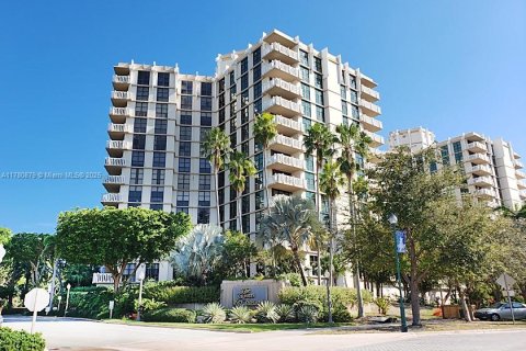 Copropriété à louer à Key Biscayne, Floride: 2 chambres, 130.9 m2 № 1938366 - photo 1