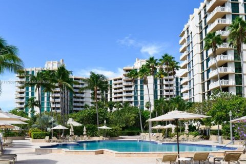 Condominio en alquiler en Key Biscayne, Florida, 2 dormitorios, 130.9 m2 № 1938366 - foto 18