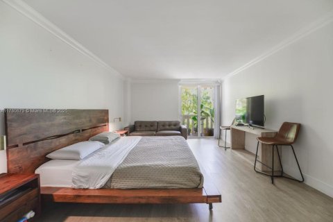Condominio en alquiler en Key Biscayne, Florida, 2 dormitorios, 130.9 m2 № 1938366 - foto 8
