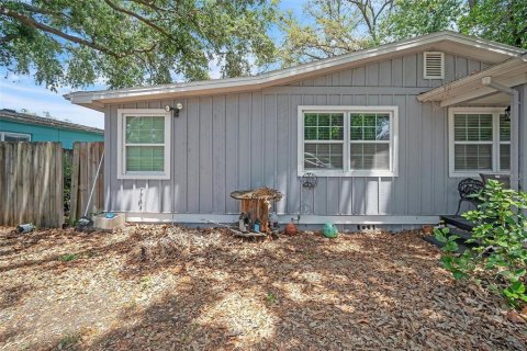 House in Tampa, Florida 2 bedrooms, 101.08 sq.m. № 1745187 - photo 18
